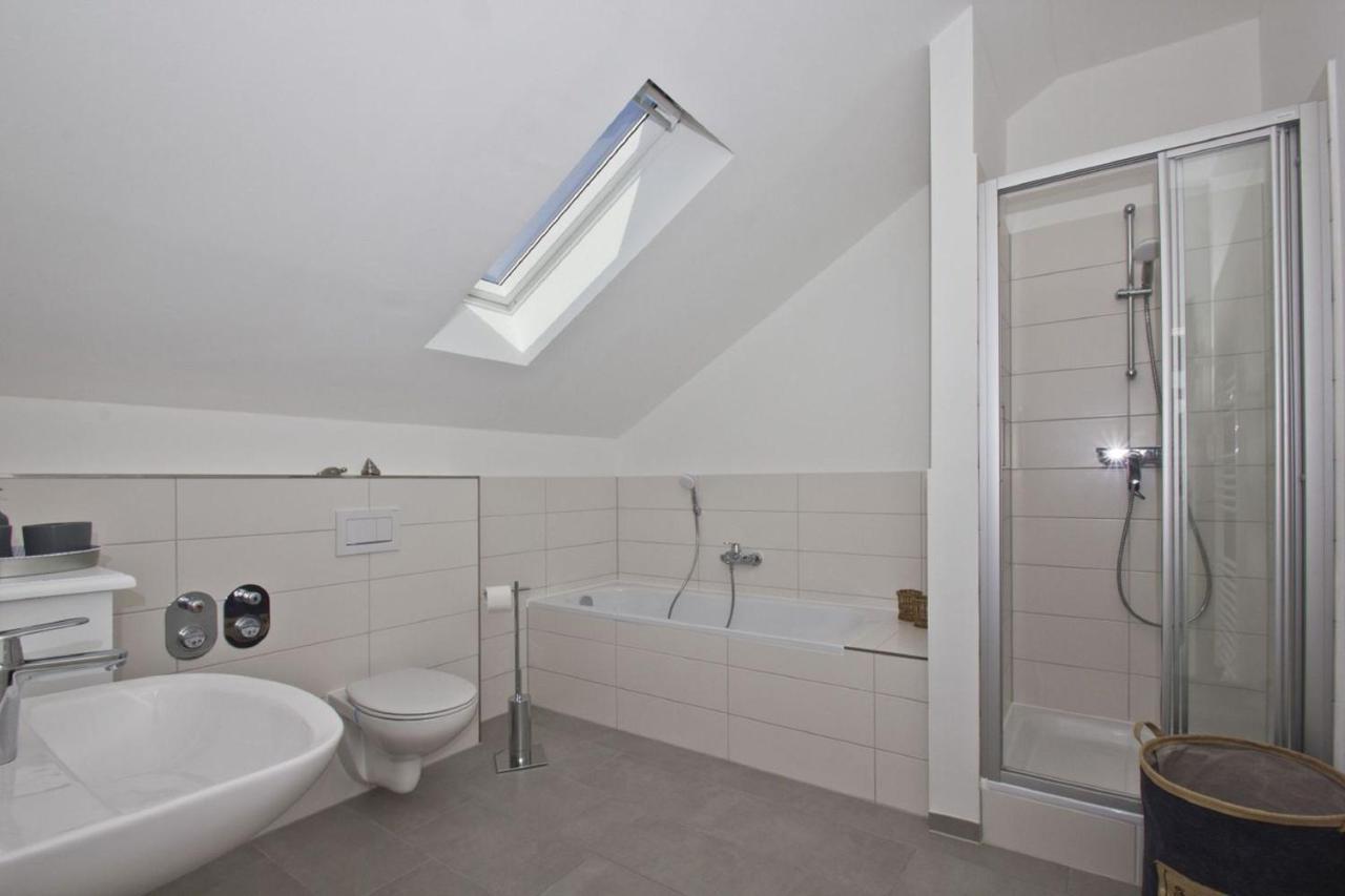 Moderne Ferienwohnung Mit Balkon, Meerblick - Ferienresidenz Zwei Boddenfewo 1-5 Lietzow Exterior foto